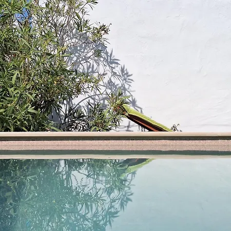 Moro House