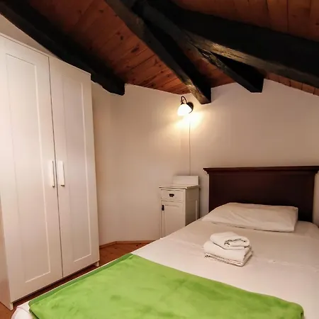 Moro House Villa *