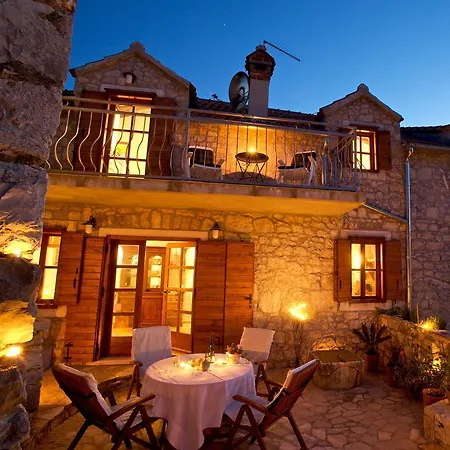 Villa Moro House *